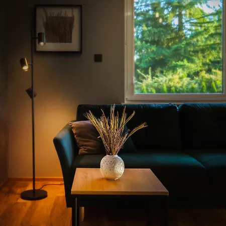 別荘 Letniskowy Nad Jeziorem