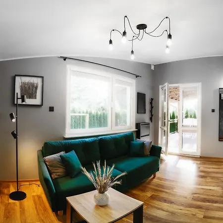 別荘 Letniskowy Nad Jeziorem