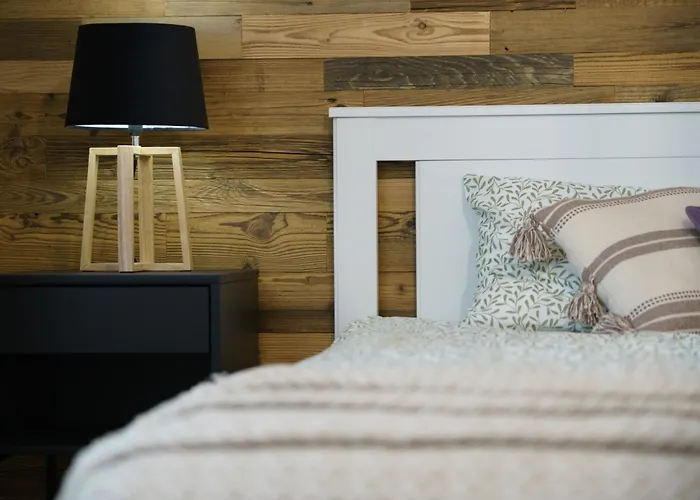 Letniskowy Nad Jeziorem 別荘